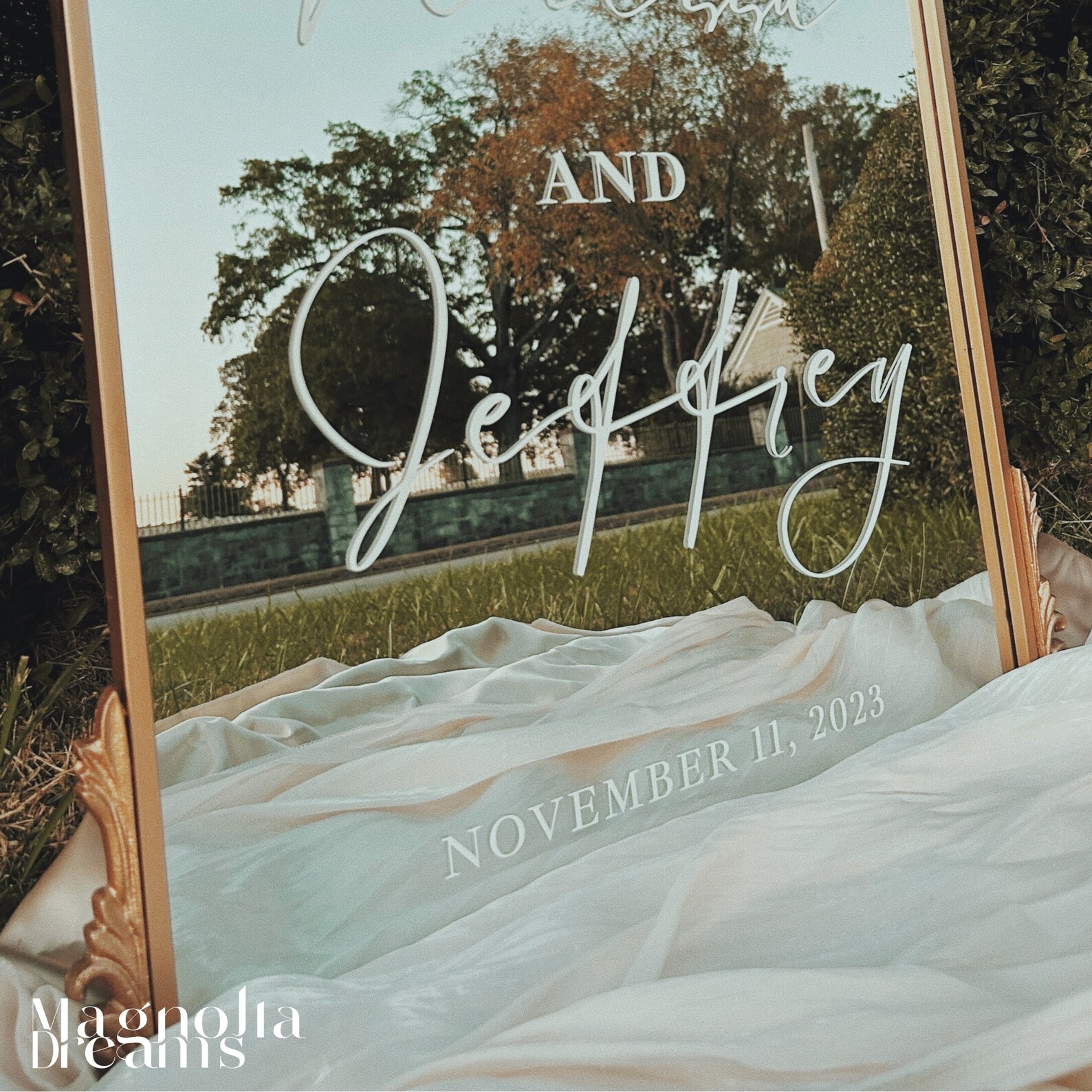 Large Gold Arch Mirror for Elegant Wedding Sign Custom Gold Mirror Sign for Wedding