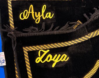 Personalized Prayer Mat – Custom Name in Arabic or English – Islamic Gift – Custom Sajjadah – Ramadan & Eid Gift