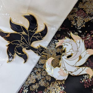 Kintsugi Kitsune - Kintsune | Japanese Fox and Pottery | Gold Plated Hard Enamel Pin | Lapel Pin | Pin Collecting