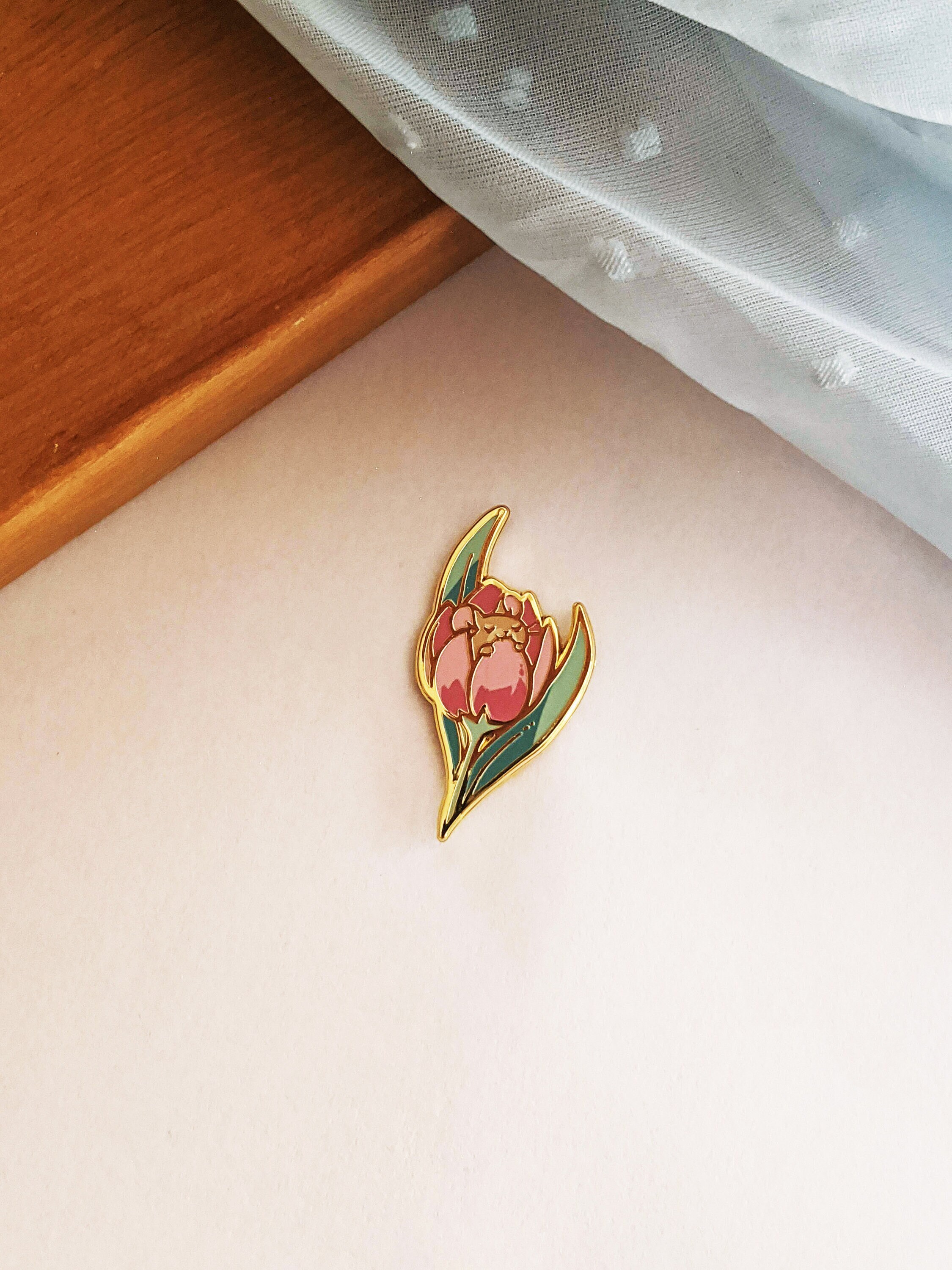 Blumen Mäuschen Set: Tulpe - Hard Enamel Pin | Vergoldet | Nettes Geschenk | Pin Sammler | Originalkunstwerk