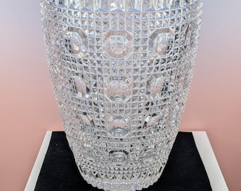 Vintage Bohemian Czech Lead Crystal Vase – Heavy Cut Glass "Buttons and Diamonds" Optical Medallion Flower Vase, Mid-Century Czechia Decor
