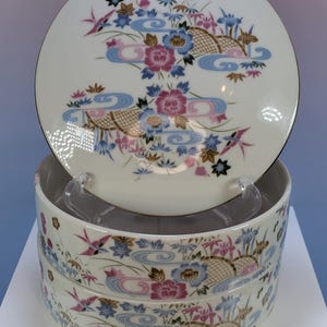 Vintage Shibata Japan Porcelain Stacked Bento Box Three Tier Lidded Imari Floral Jubako Serving Dish - Immaculate Condition!