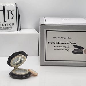 Vintage Midwest of Cannon Falls Porcelain Hinged Box, Women&#39;s Accessories Makeup Compact with Powder Puff PHB Trinket Box