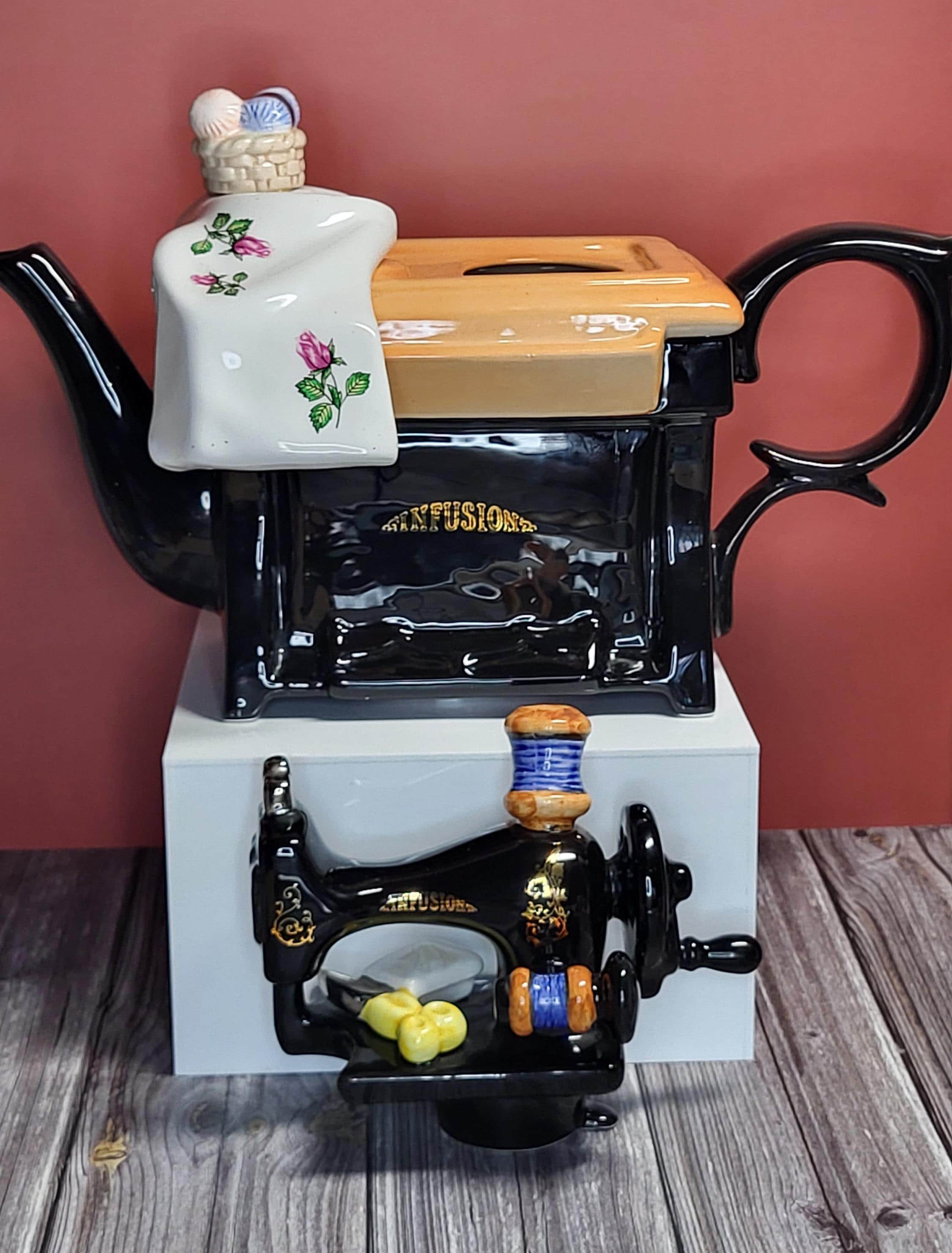 ヴィンテージ Cardew社製 ミニチュア ティーポット ミシン Vintage Cardew Teapot Sewing Machine - Etsy