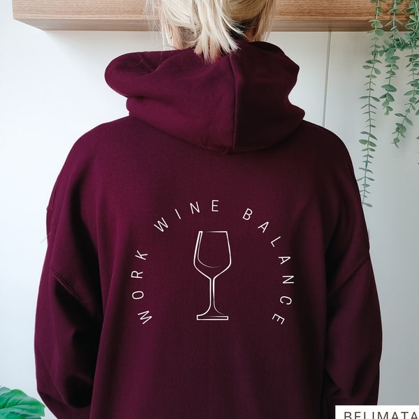 Hoodie mit work wine balance print - Statement - minimalistisch - Weinglas - Weinliebhaber - Geschenkidee - unisex