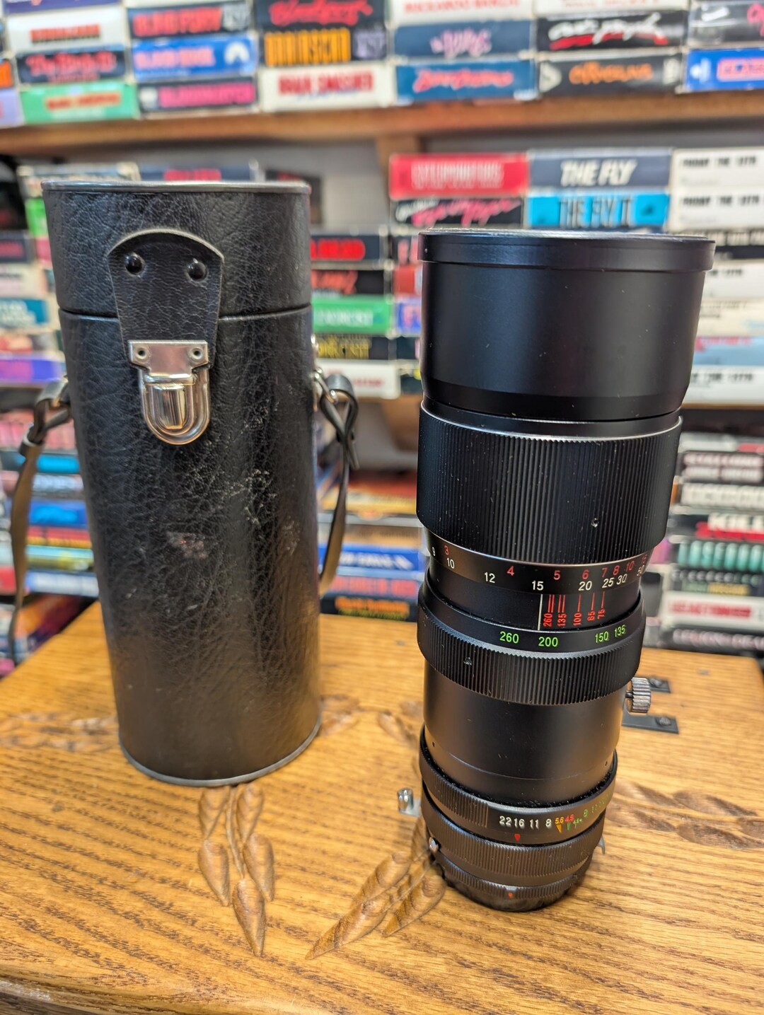 Zoom Vivitar 75-260mm 1:4.5 M42 - Objectif 35mm Monture à Vis - Très Bon état