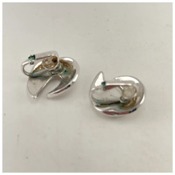 Trifari Silvertone Comma Clip Earrings circa 1970… - image 5