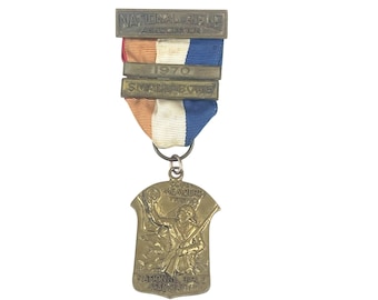 National Rifle Association Award Medaille 1970 Smallbore Mit Tricolor Band