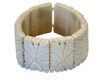 Braccialetto elastico in osso color crema intagliato vintage con motivo floreale per donna