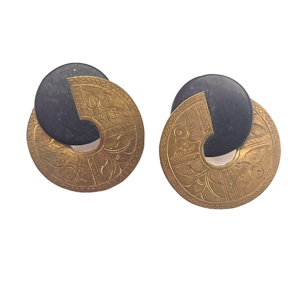 Vintage Artisan Boho Style Earrings Round Brass and Onyx Post Back