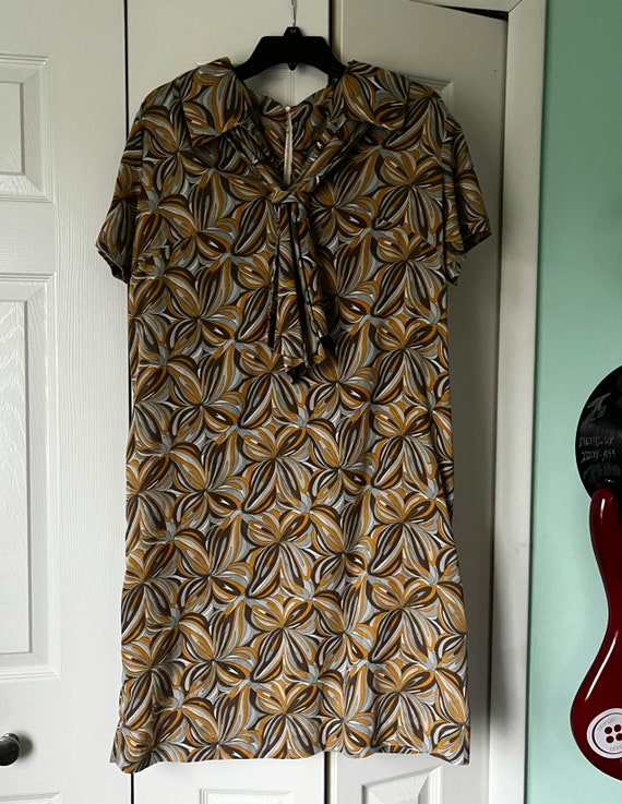 1960s patterned shift dress - image 1