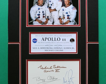 APOLLO 11 AUTOGRAPHS artistic double mat display Neil Armstrong Buzz Aldrin Michael Collins ver. 2