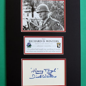 RICHARD D. WINTERS AUTOGRAPH artistieke dubbele mat display Band of Brothers WW2
