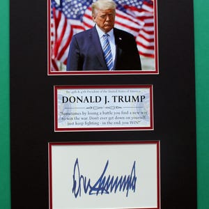ドナルド・トランプ大統領直筆サイン 30 x 40 cm ダブルマット額