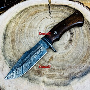 Handmade Damascus Steel Hunting Big Bowie Knife with Wood Handle C-23