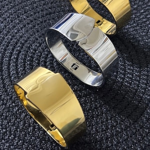 Luxurious 18K Gold and Silver Handcuff Bracelet - Stylish Statement Piece for Her