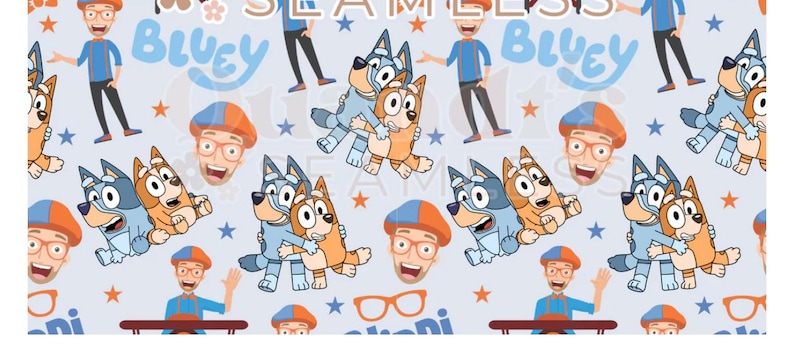 Puede incluir: Un patr&oacute;n sin costuras azul claro con personajes de dibujos animados de la serie Bluey. El dise&ntilde;o incluye im&aacute;genes de Bluey y Bingo, junto con otros personajes y la palabra "Bluey".