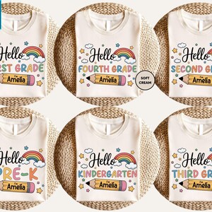 Hallo terug naar school shirt, aangepaste kindernaam terug naar school shirt, shirt kleuterschool, peuter eerste dag van school T-shirt, terug naar school cadeau