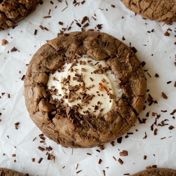 Hot Cocoa Cookies Recipe | Chewy Soft Hot Chocolate Cookies with Marshmallows, Dessert Cookies, Christmas Recipe, Holiday Baking