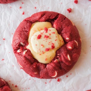 Red Velvet Cheesecake Stuffed Cookie Recipe | Chunky Cookies White Chocolate Dessert Cookie Homemade Cookies Christmas
