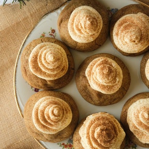 Gingerbread Latte Cookies Recipe | Spiced Gingerbread Man Coffee Cookies, Christmas Cookies, Holiday Dessert, Xmas Winter Seasonal Cookies
