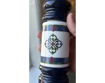 Vintage Set of 2 Mr Dudley Blue Porcelain Salt  Shaker & Pepper Mill Grinder