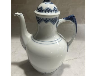 Bing & Grondahl Blue Copenhagen Coffee Pot with Seahorse Finial # 301 Denmark