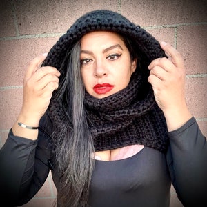 Hooded cowl scarf