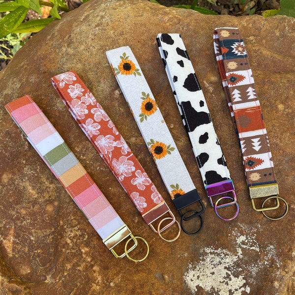 Keychain Wristlet, Key Fob Wristlet, Keychain, Key Holder, Keychain for Women, Boho Keychain, Western Keychain, Floral Keychain, Cowprint