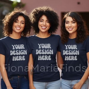 友達グループ モックアップ バンドル、女の子のグループ T シャツ モックアップ、ネイビー ベラ キャンバス 3001 モデル モックアップ 女性グループ T シャツ モック デジタル ダウンロード JPG