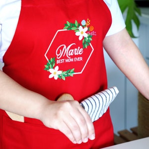 Cadeaux pour la fête des mères, tablier brodé personnalisé, idée cadeau pour la fête des mères, tablier de cuisine pour grand-mère, cadeau d'un petit-enfant, cadeau mignon d'une fille image 5