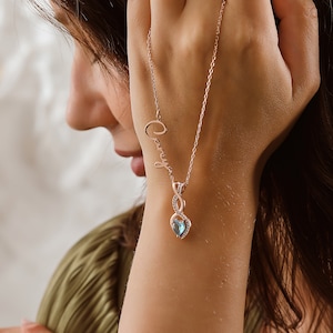 Sweet 16 necklace, name and birthstone necklace, custom jewlery with infinity charm, teenage girl gifts in 925k silver, Emerald charm gift