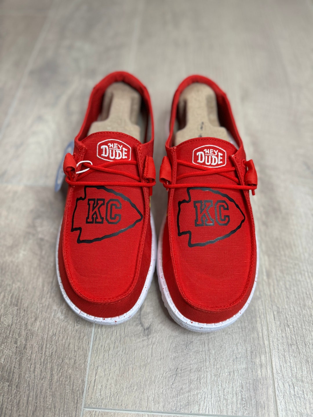 hey dude shoes women red