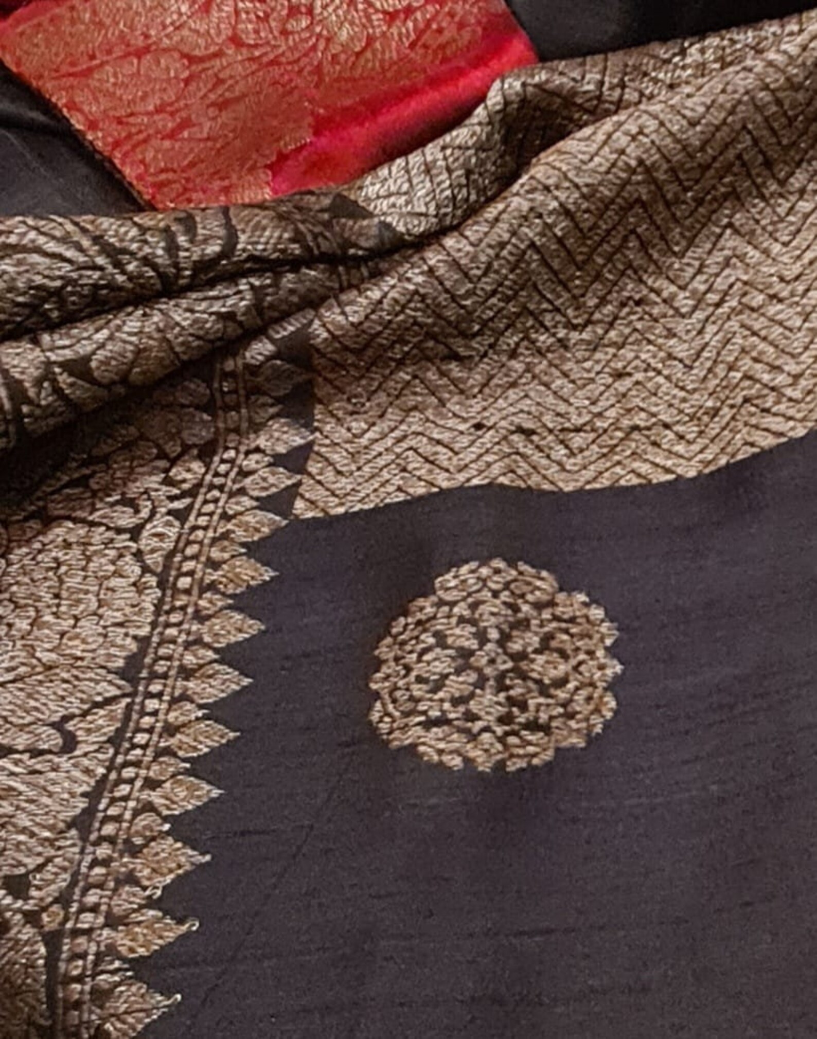 Women's Tussar Silk Dark Green Woven Design Designer Saree With Blouse Piece main image 1