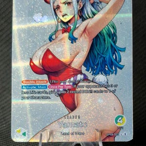 One Piece Karte Holo - Yamato Custom Leader OP06-022 Alt Art Neue Holografie "Parallel" Waifu