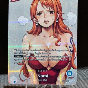 Cartão One Piece Holo - Nami Custom Leader OP03-040 Alt Art Nova Holografia "Paralela" Waifu