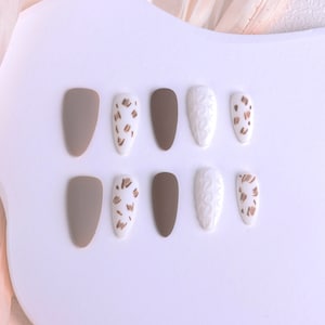 Handmade Press on Nails, Almond Shape Nails, Leopard Print Nails, Animal Print, French Nails, Party Holiday Halloween, Reusable Fake Nails