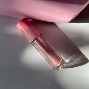 VIP seat - glossy finish
