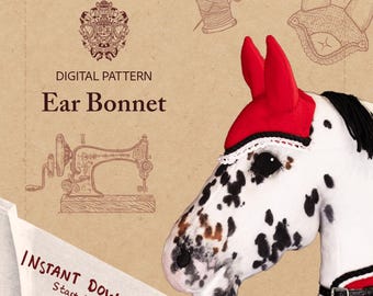 Puede incluir: Patrón digital para una capota para las orejas. La imagen muestra una cabeza de caballo con una capota para las orejas roja y blanca. La cabeza del caballo es blanca con manchas negras. También se ve el texto "¡DESCARGA INSTANTÁNEA! ¡Empieza hoy!"