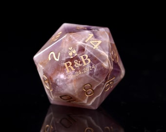 Op maat gegraveerde amethist D20 – gepersonaliseerde trouwdobbelstenen, cadeau niet op orde