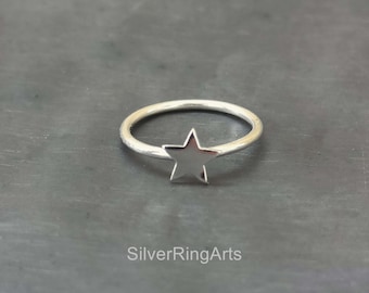 Mini bague étoile, bague en argent sterling, bague petite étoile, bague fine, bague étoile délicate, bague minimaliste, bague délicate, bague midi, jolie bague étoile