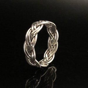 Double Braid Silver Ring // 925 Sterling Silver // Celtic Band Ring // SRA