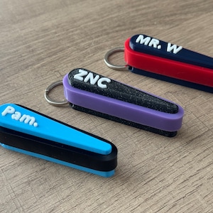 Benutzerdefinierte Flipper Flipper Schlüsselanhänger - personalisiert mit Ihrer Wahl von Text & Farben | Geschenk für Papa / Mann | Echte Flipper Ring