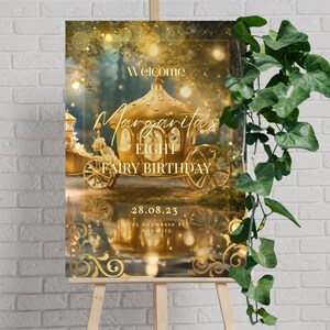Letrero de bienvenida de cumpleaños con forma de carruaje dorado de cuento de hadas, caballete para fiesta de princesas mágicas, decoración de fiesta de bosque encantado, letrero de bienvenida editable