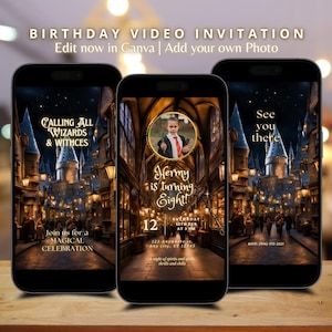 Może przedstawiać: Cyfrowe zaproszenie na urodziny w stylu Harry'ego Pottera. Zaproszenie zawiera zdjęcie dziecka w szacie czarodzieja, magiczną scenę uliczną i tekst "Hermy kończy osiem lat!"