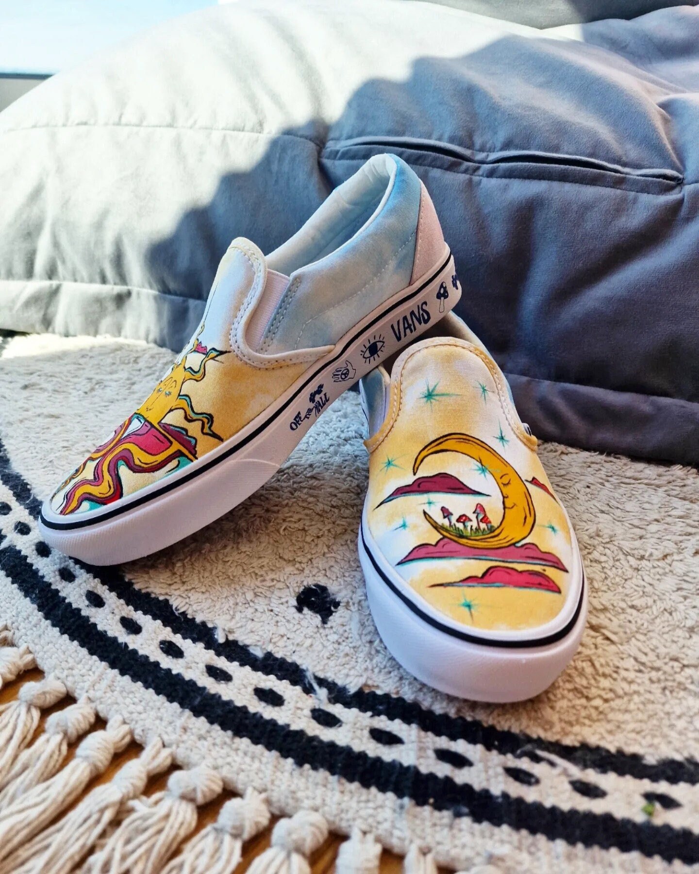 Vans moon top