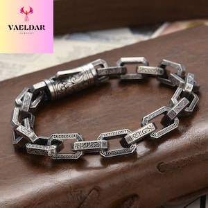 Kettingarmband voor mannen, vintage design-armband, roestvrijstalen gehamerde armband voor hem, Keltische mythologie manchetarmband voor heren, verjaardagscadeau