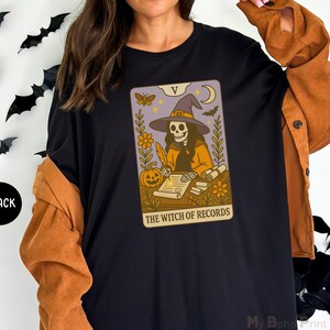 Halloween verpleegkundige shirt arbeid en levering, skelet heks verpleegkundige, grappig Halloween L&D verpleegkundige shirt, Witch of Records Spooky verpleegkundige tarotkaart