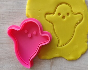 Halloween Ghost Cookie Cutter and Stamp, Halloween Party Favor Fondant Cutter, Spooky Dough Imprint, Shocked Ghost Biscuit Cutter