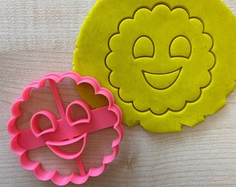 Smiley Face Cookie Cutter, Mini Smile Biscuit Stamp